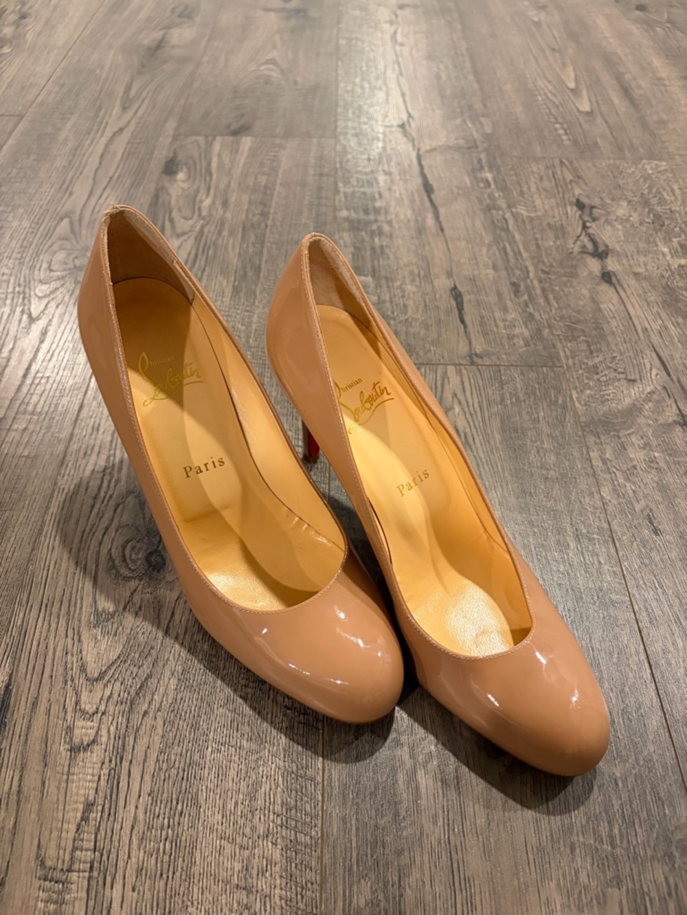 Christian Louboutin  Paris Simple Pump Patent Calf Leather Nude Size 39 (8.5US)